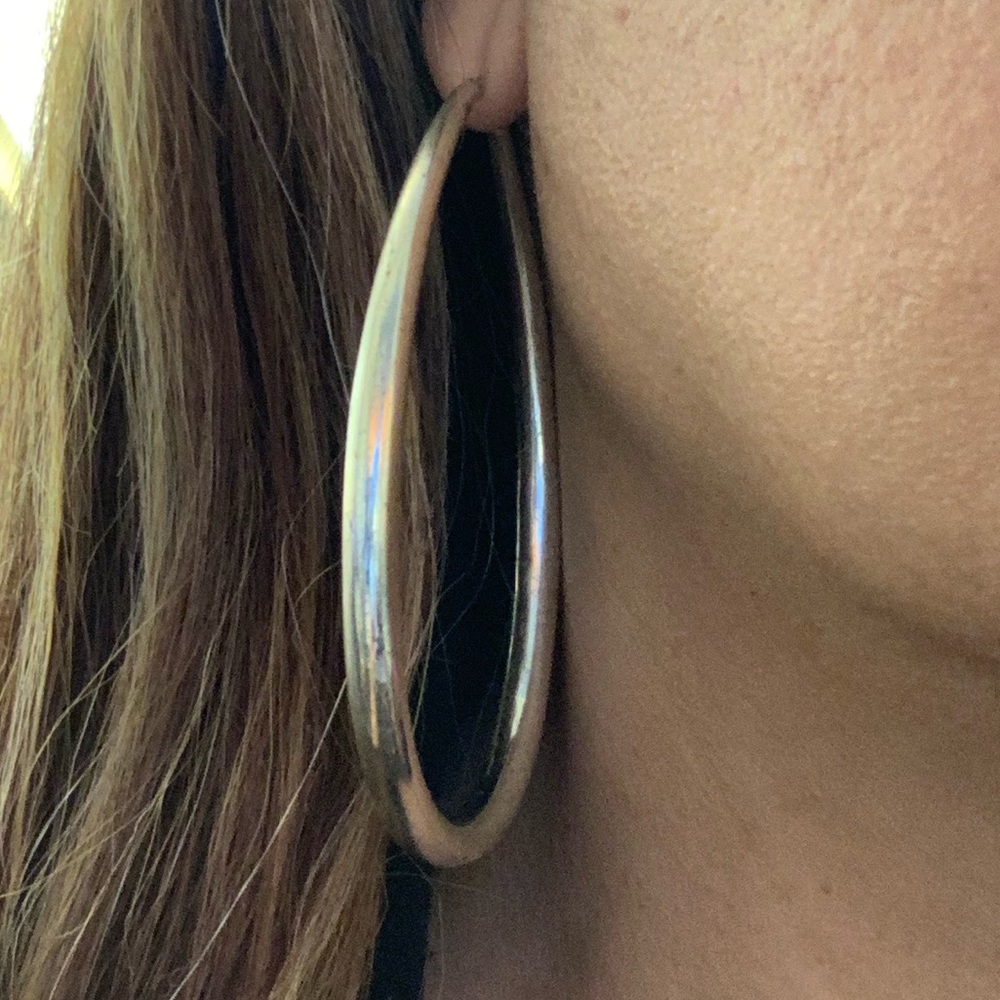 Silver tone 3.5” oval hoops - Picture 4 of 5